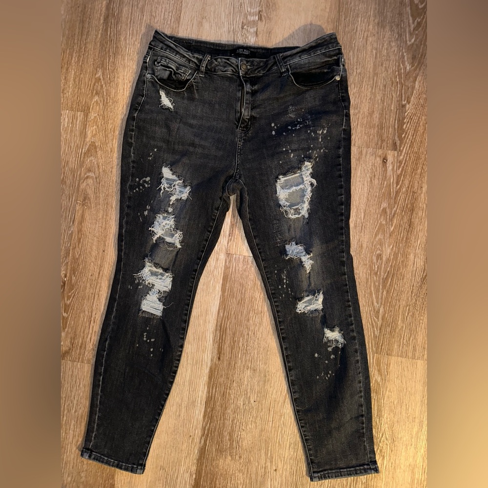 Judy Blue Black Boyfriend Jeans Bleach Spatter Mid Rise Size 18W